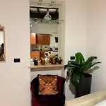 Cartari Room 11
